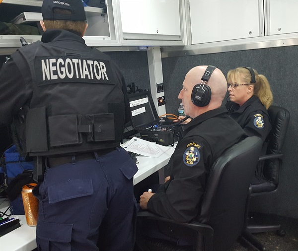 Crisis negotiation maine state police